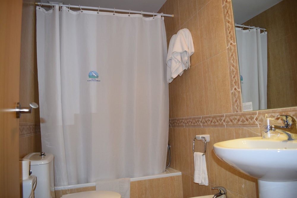 Hotel VIDA Playa Paxarinas 33/33