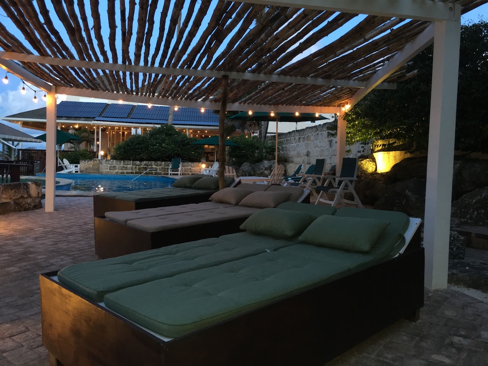 The Atlantis Historic Inn 53/71