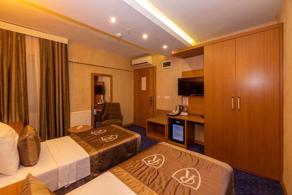 Regno Hotel 4/59