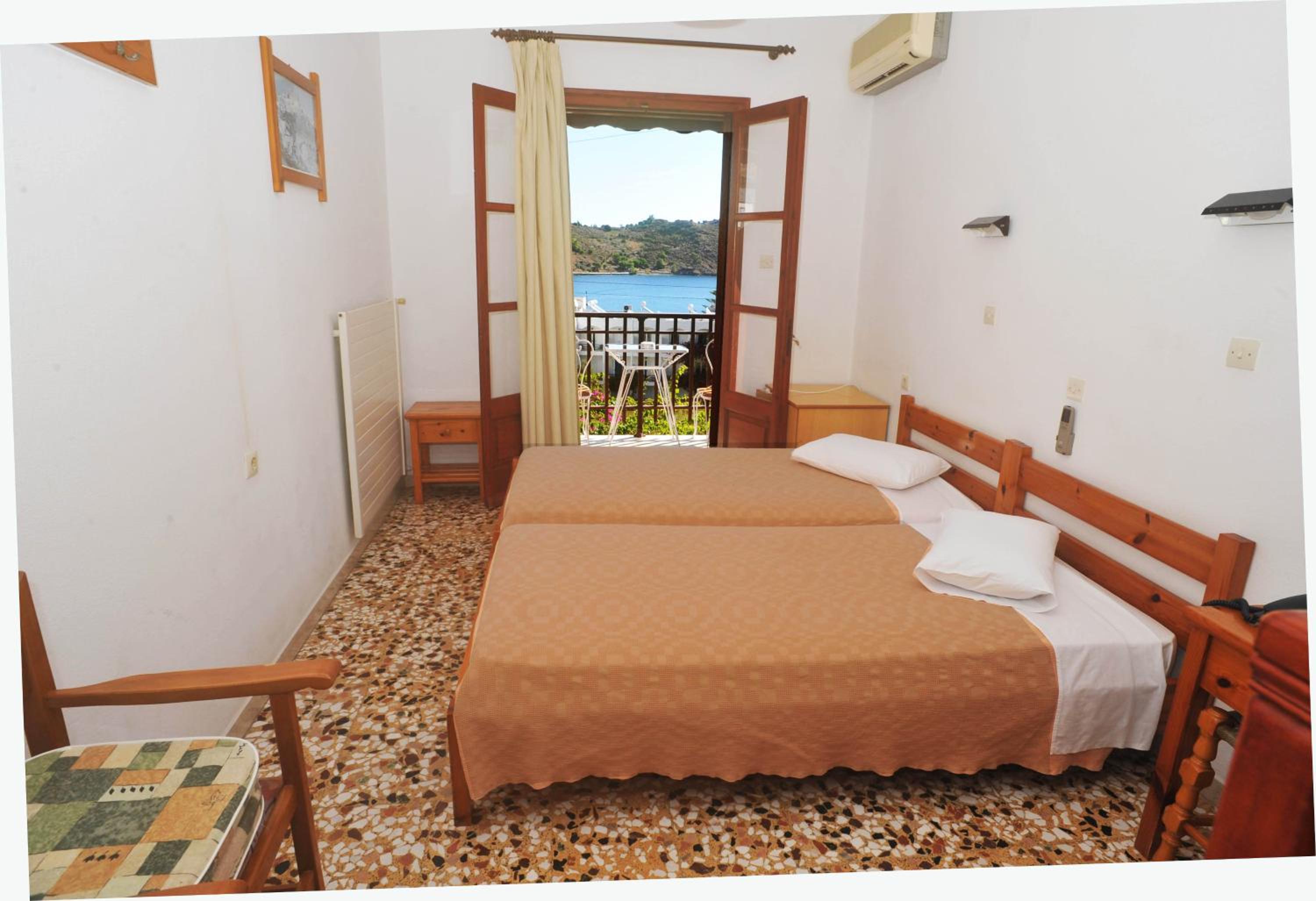 Casteli Hotel 16/49