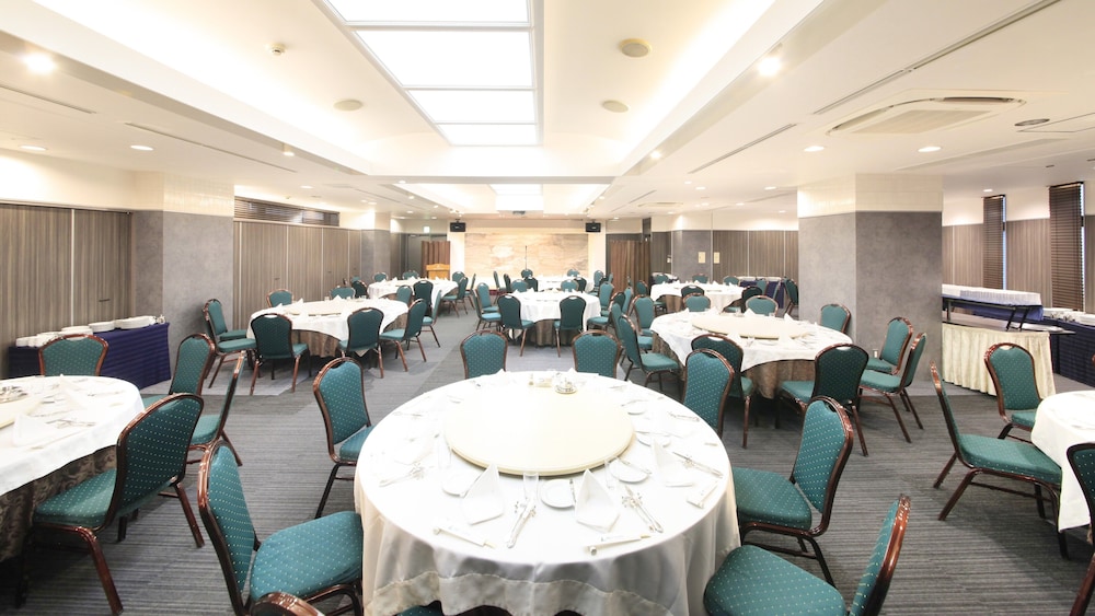 Atsugi Urban Hotel 69/71