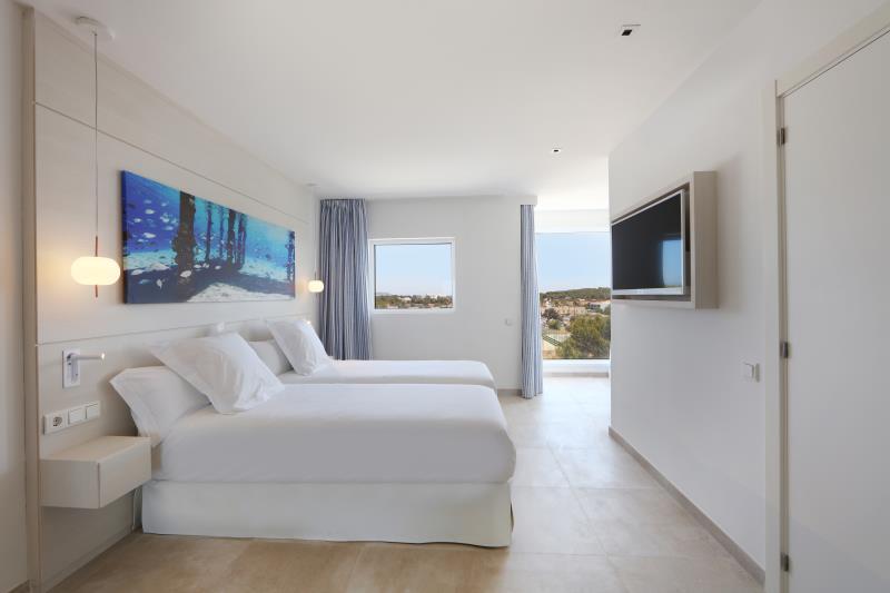 Semi Room, 2 Semi Double Beds