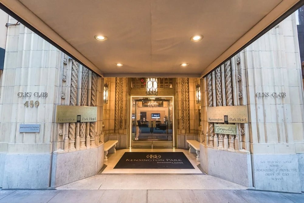 Kensington Park Hotel 10/62