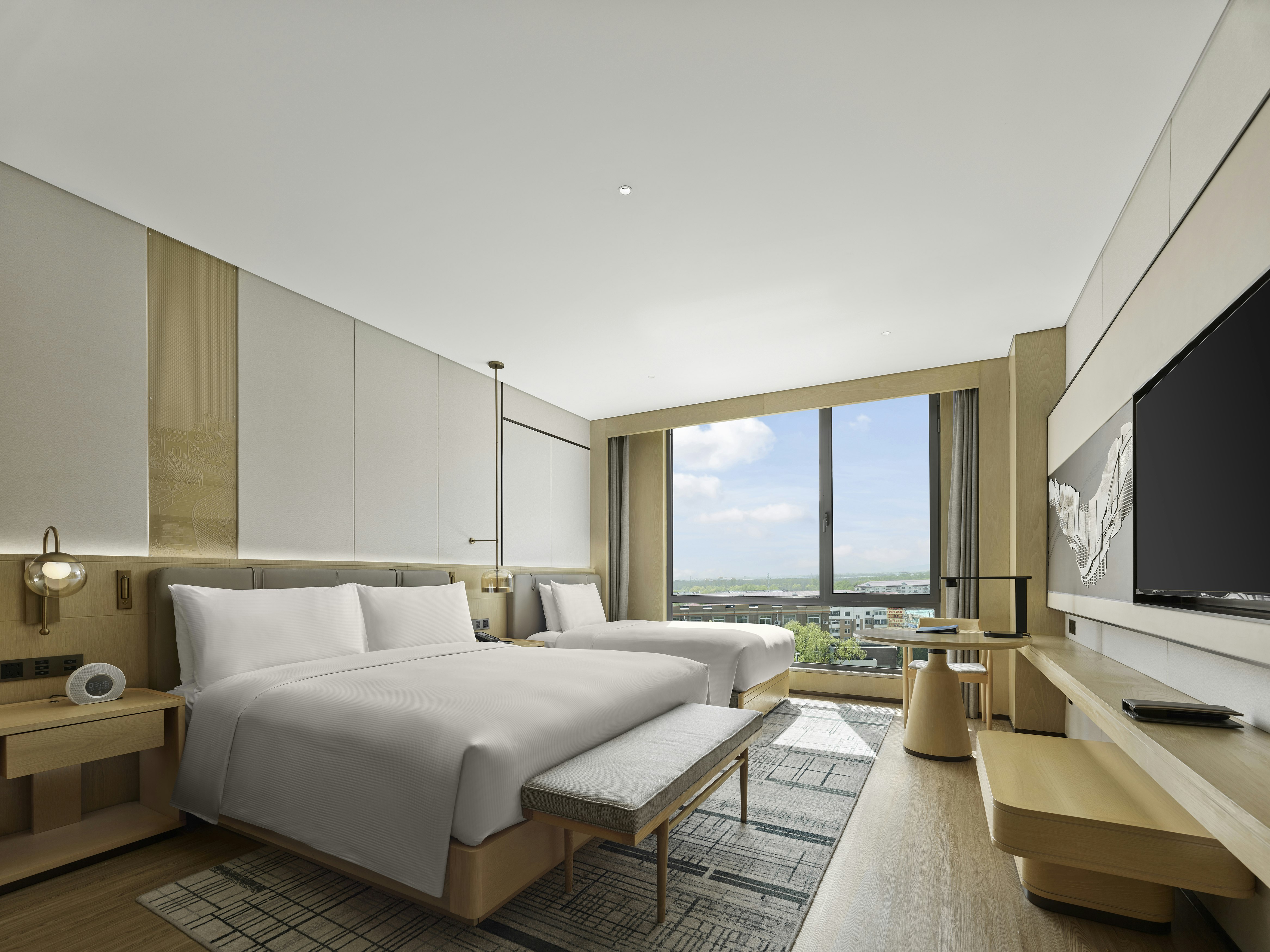 PREMIUM, KING BED