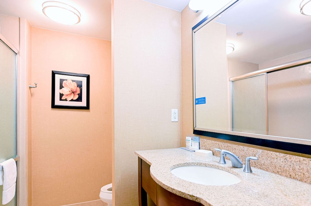 Hampton Inn Suites Smithfield 10/31