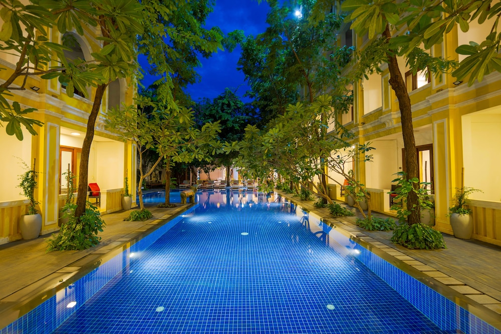 La Residence WatBo Hotel 59/64