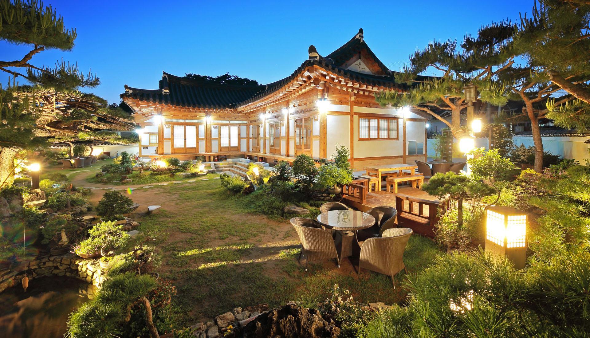 Cheonggong Hanokstay 51/57