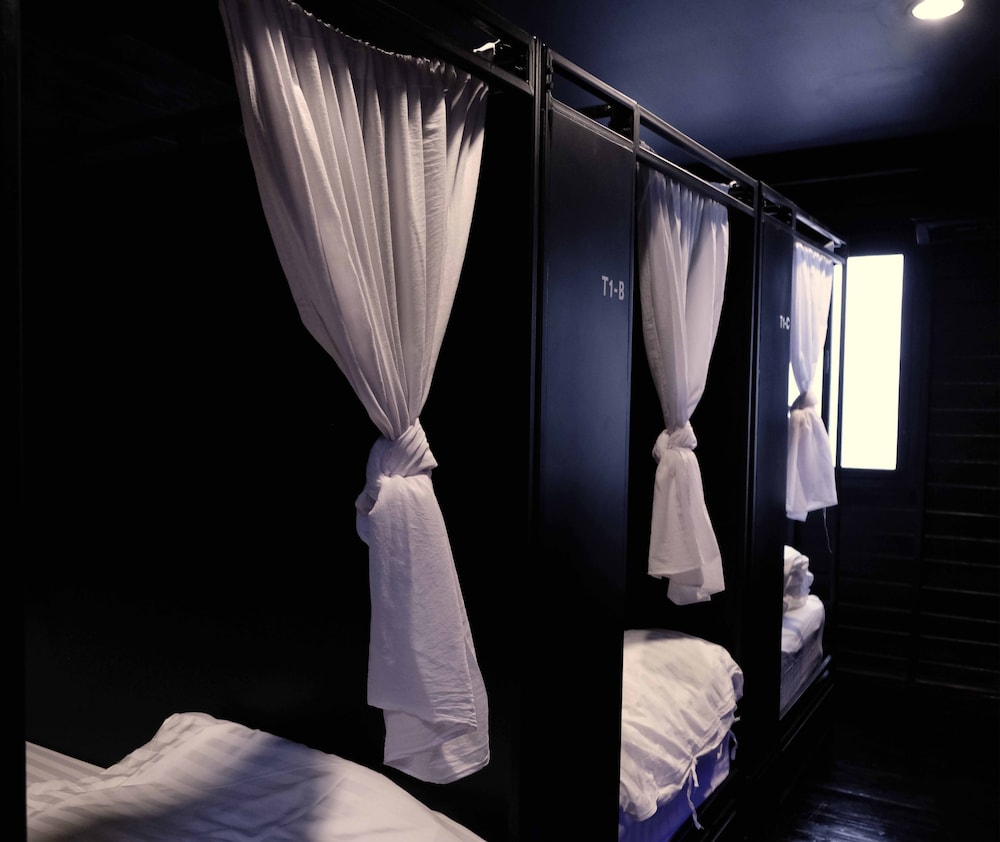 Kloem Hostel - Adults Only 7/67