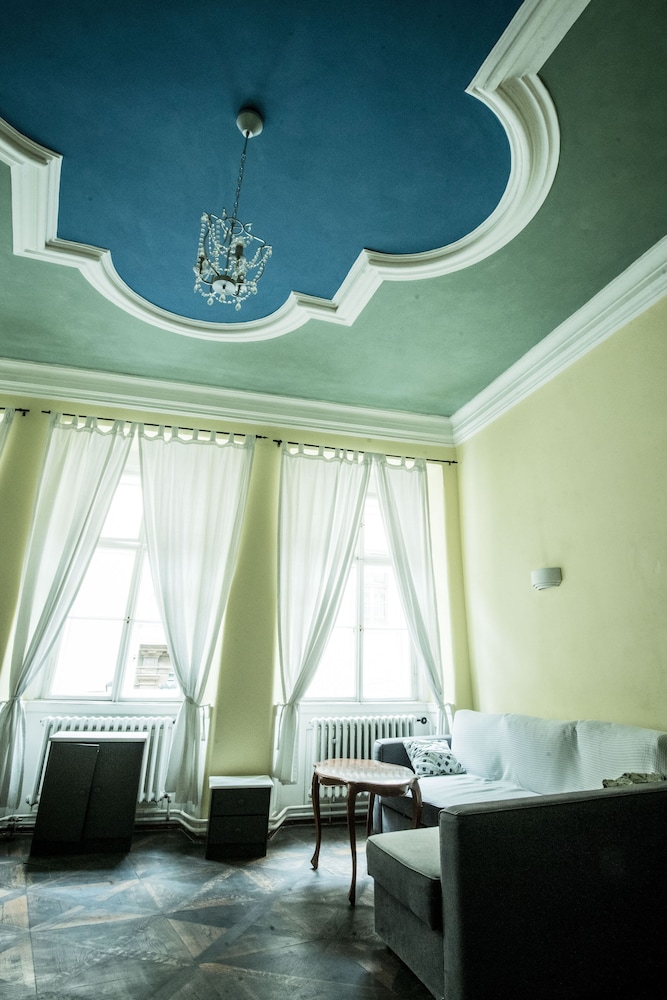 Charles Bridge Hostel & Apartments 66/98