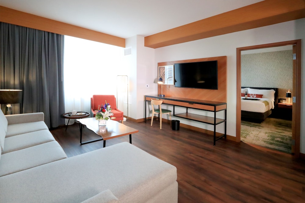 Emerald Queen Hotel and Casino - Tacoma 33/50
