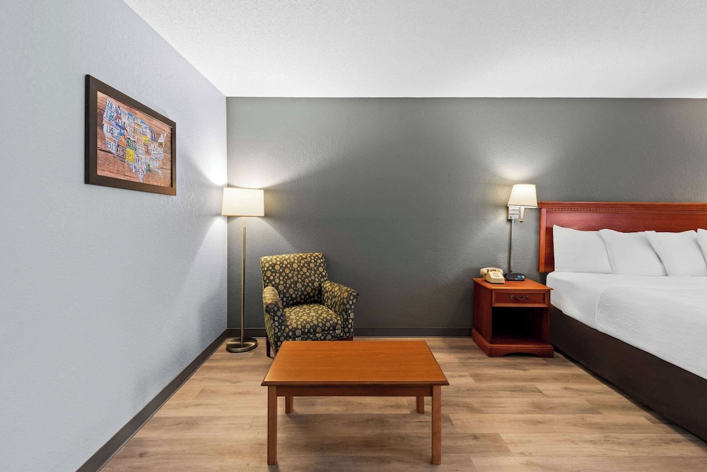 Baymont by Wyndham Lebanon IN 12/50