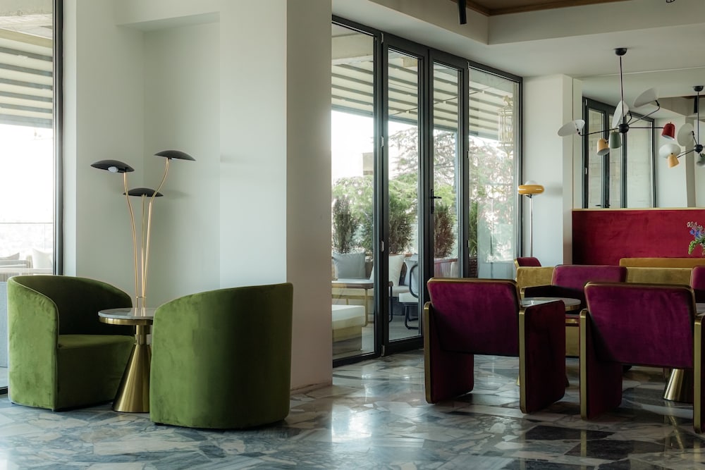 Castor and Pollux Hotel 39/69