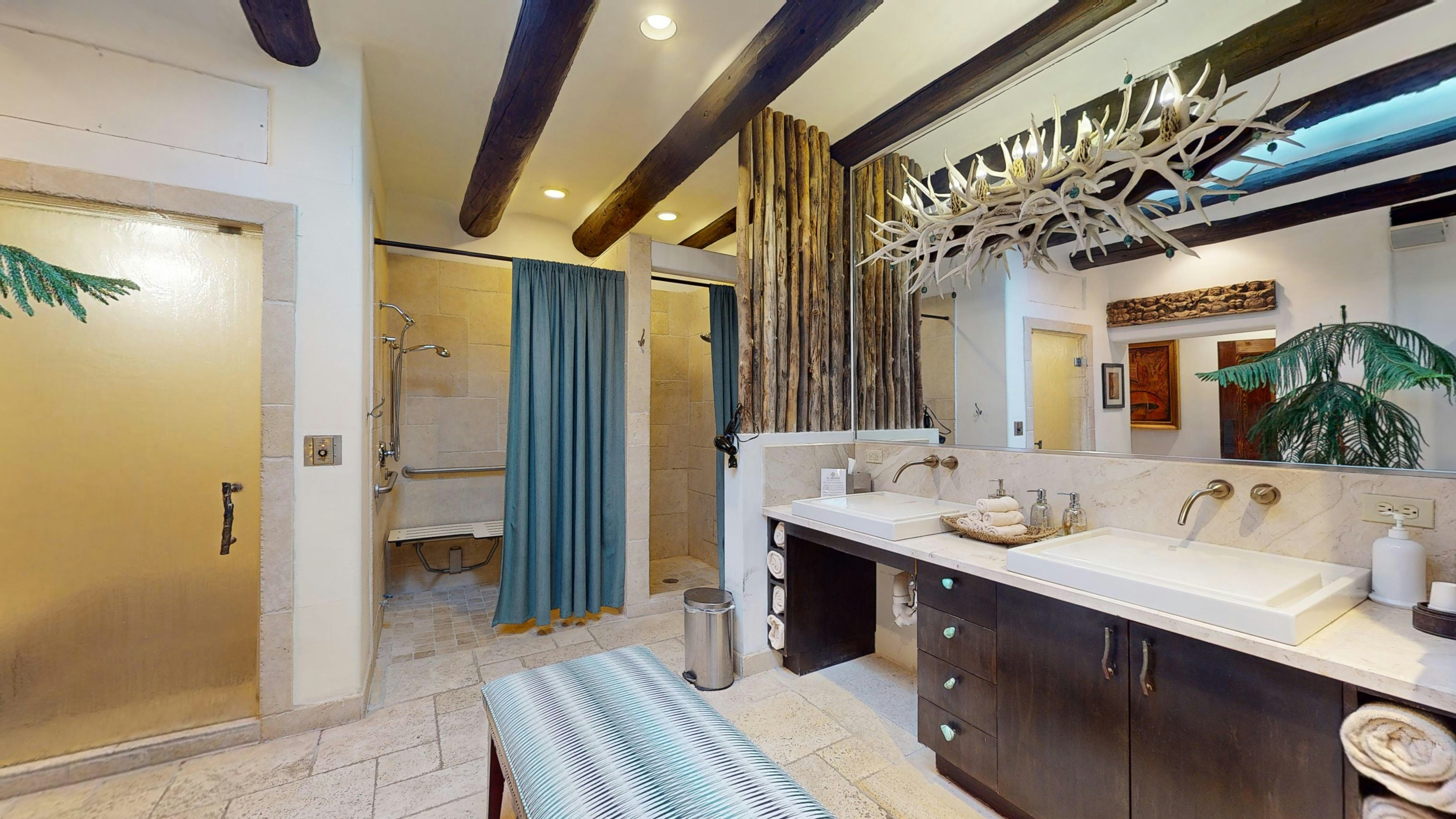 El Monte Sagrado Resort 17/19
