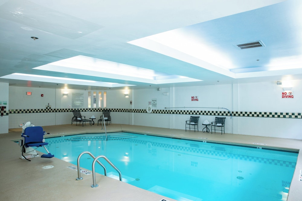 Holiday Inn Hotel And Suites Raleigh Cary I 40 Walnut St 23/68