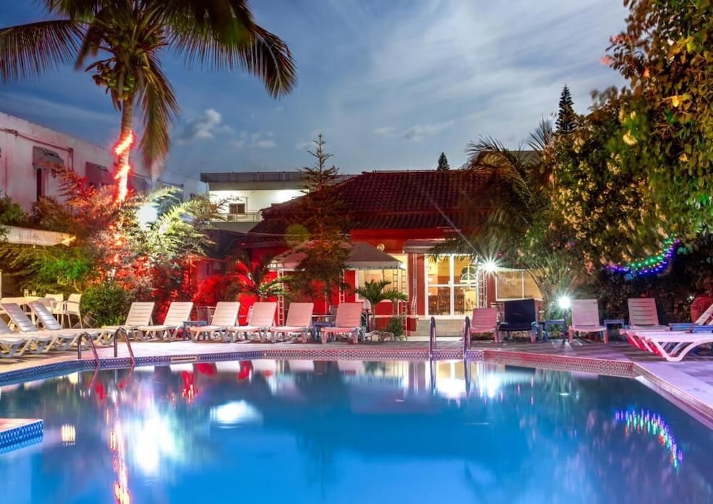 Seaview Garden Hotel 12/47