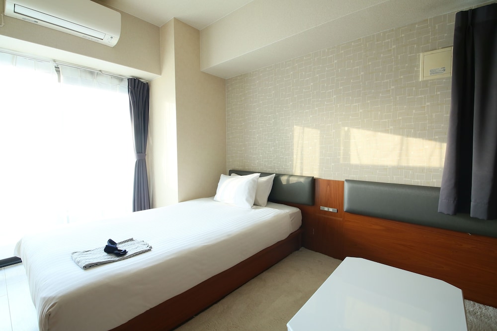 Hotel Trad 14/40