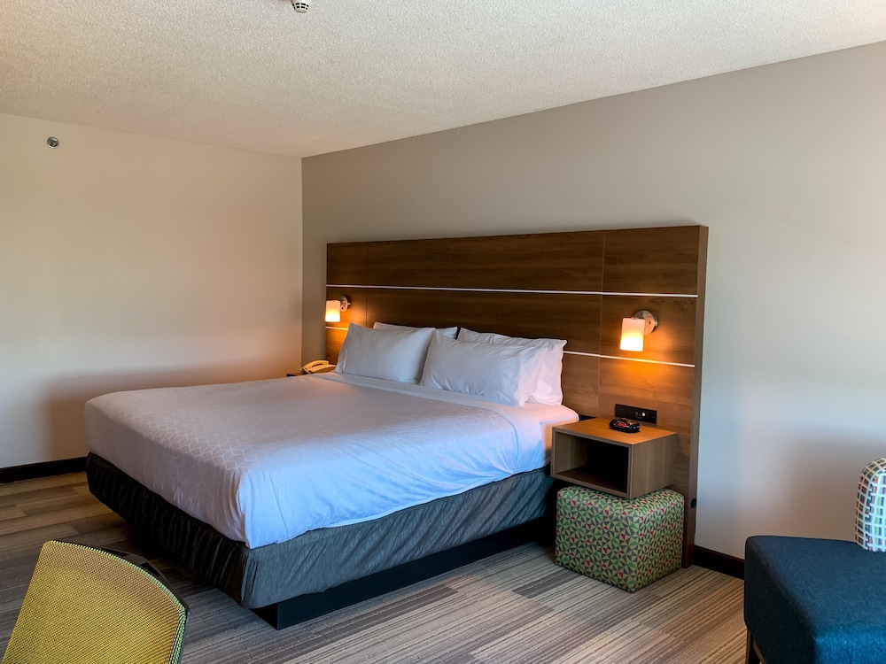 STANDARD, KING BED