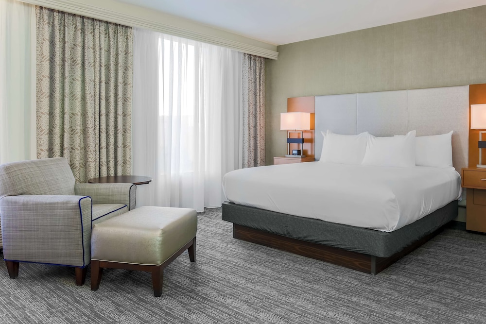 Doubletree By Hilton Hotel Atlanta Airport 10/49