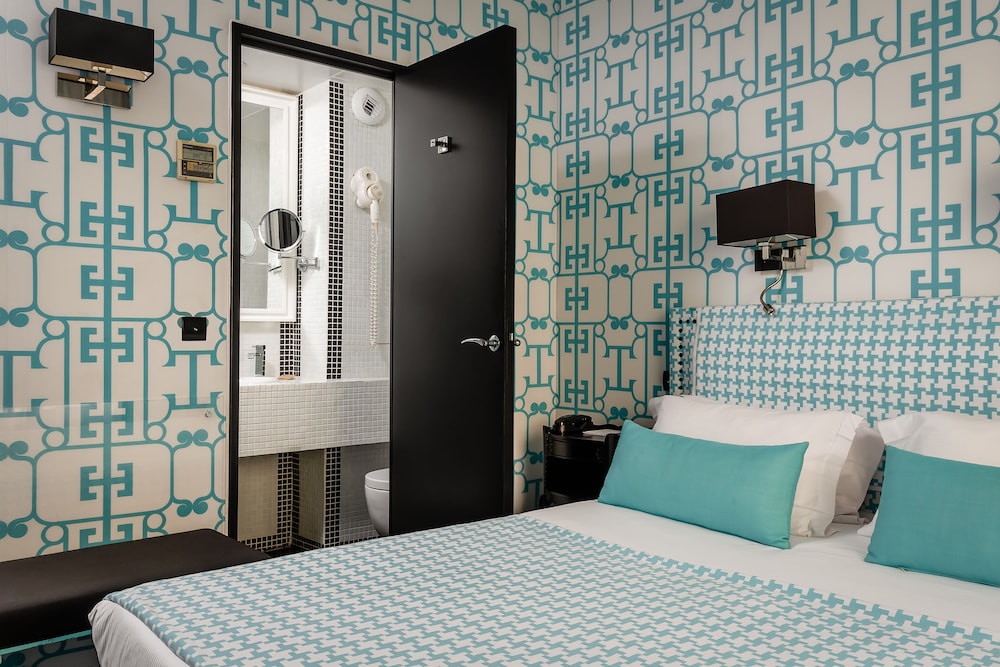 Hotel Monceau Elysees 15/39
