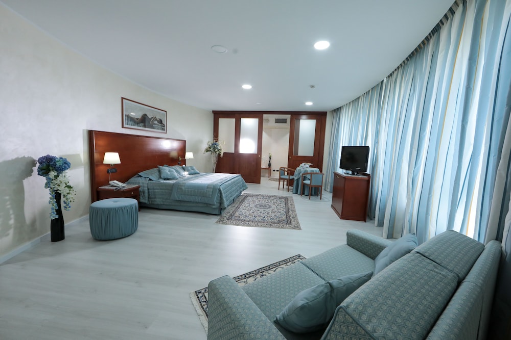 Edra Palace 52/75