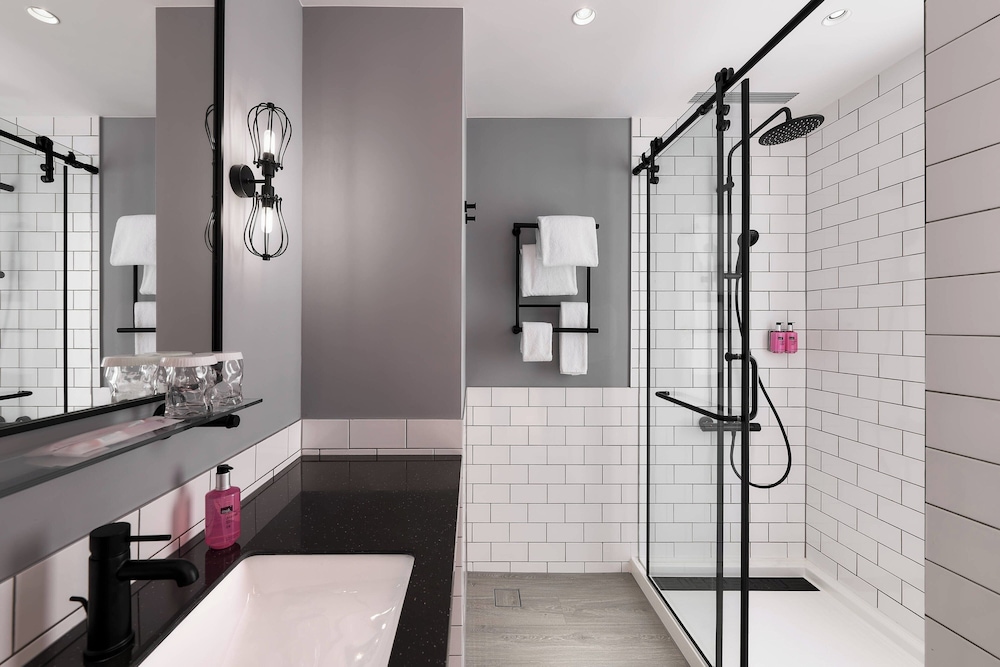 Moxy Taichung 41/42