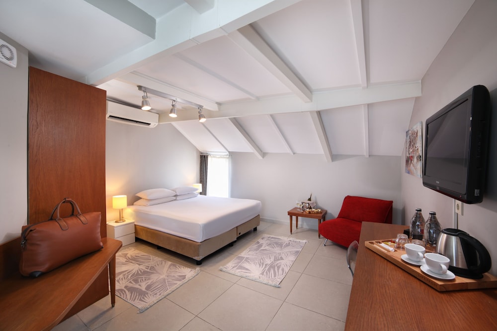 Faros Old City Hotel 20/72