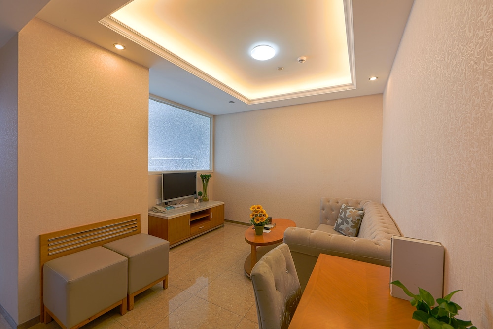 Royal River Apartment 26/50