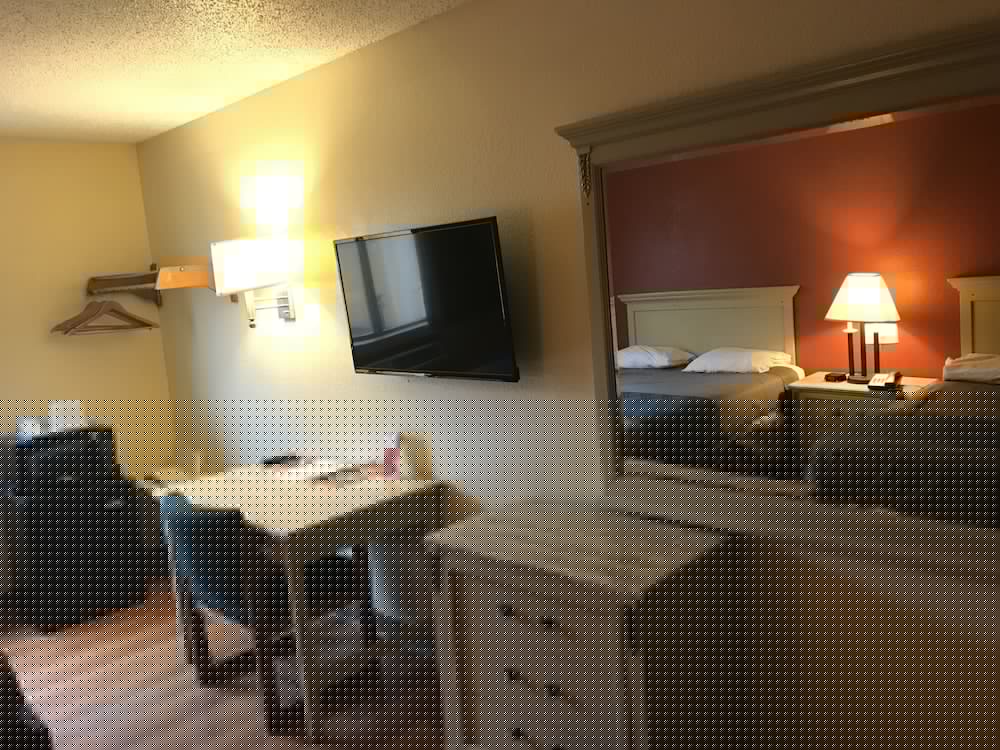 Econo Lodge Akron Copley Northwest 31/34