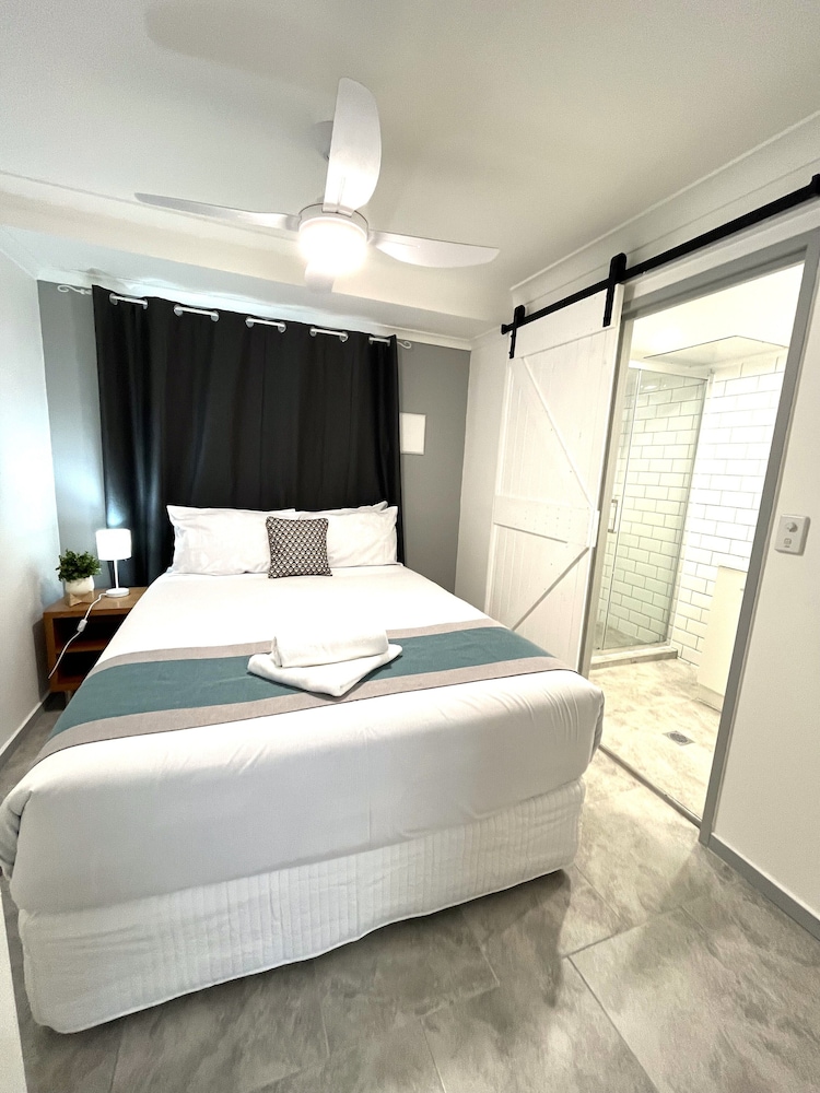 Broadwater Keys 24/72