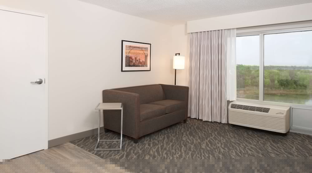 Hampton Inn and Suites Ft. Worth Alliance Airport 34/53
