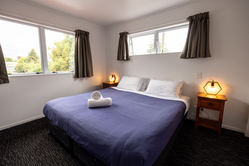 Haka House Taupo 7/50