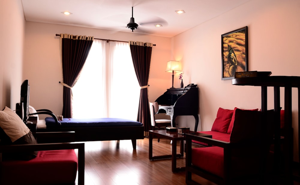 Nam Bo Boutique Hotel 44/68