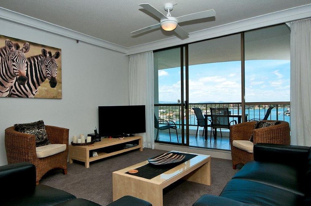 Spectrum Apartments 27/41