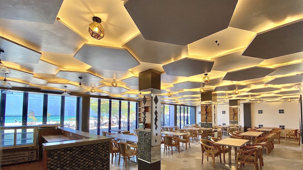 Kaani Palm Beach 43/61