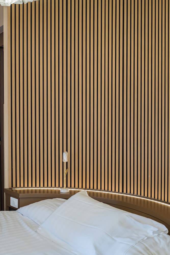 163 Boutique Hotel 8/50