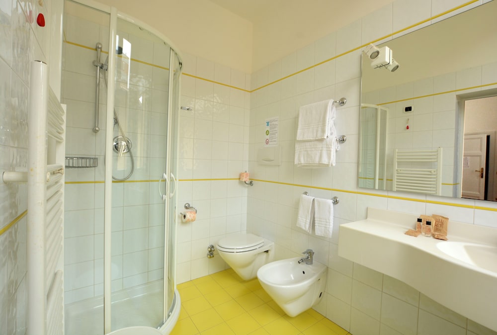 Albergo Italia 40/42