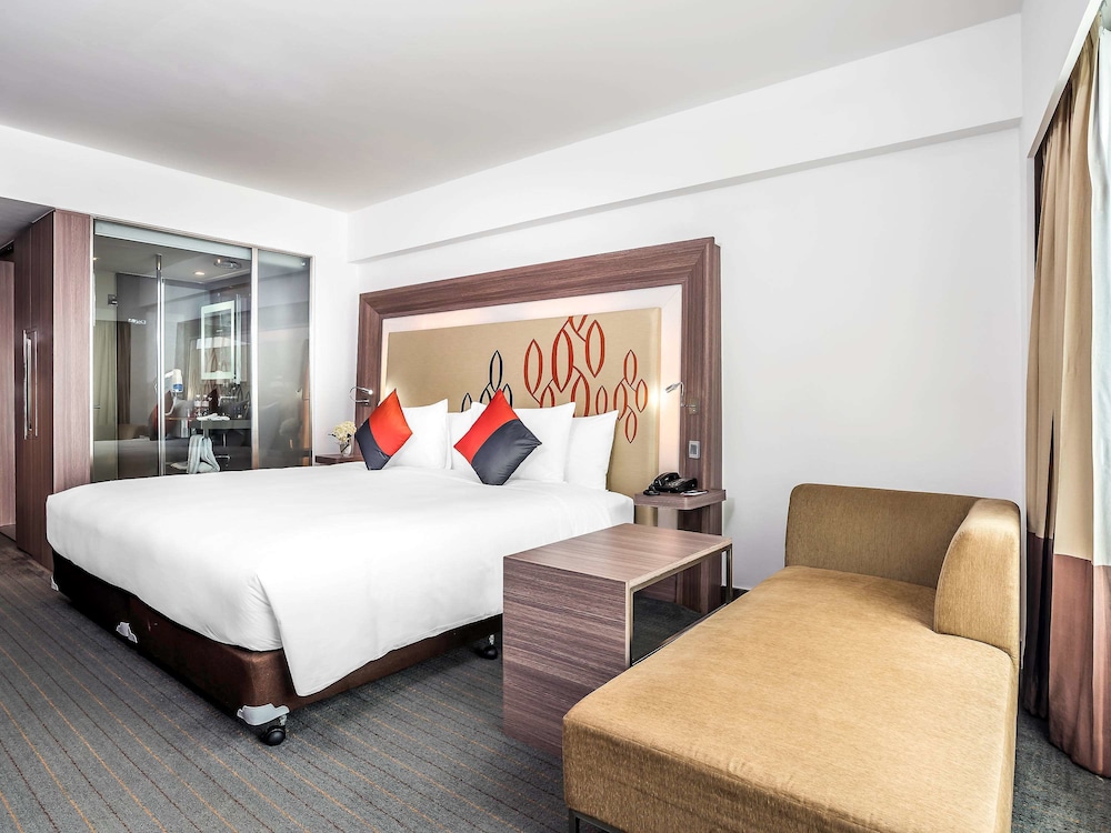 Hilton Garden Inn Bangkok Silom 9/41