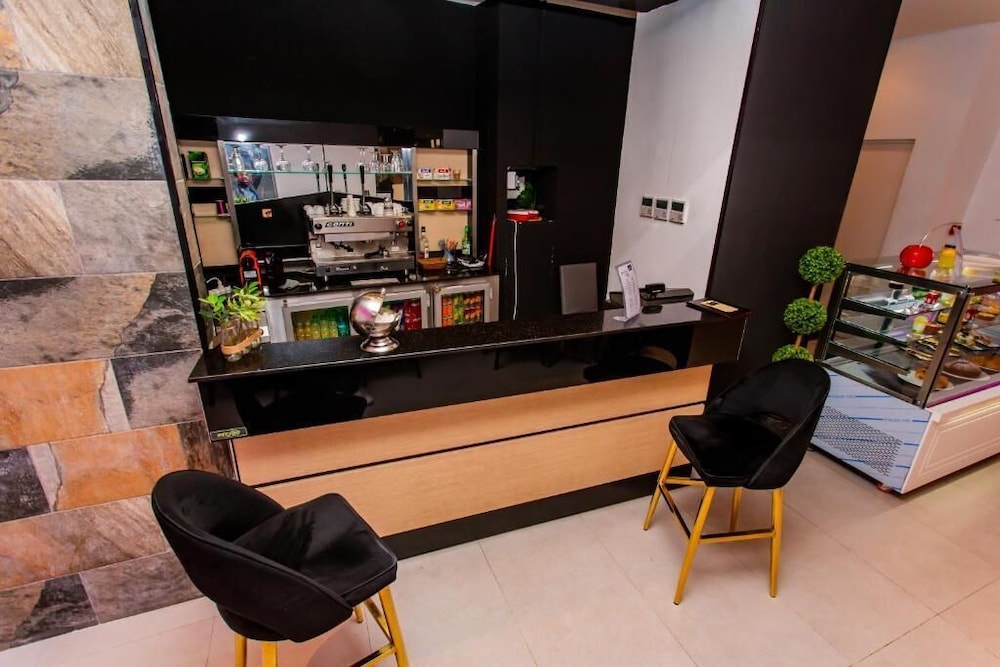 Hotel Royal Elisa 6/48