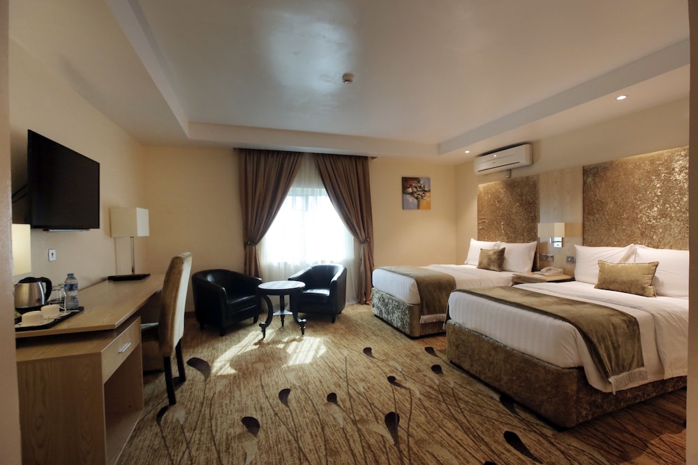 DELUXE, TWIN BEDS