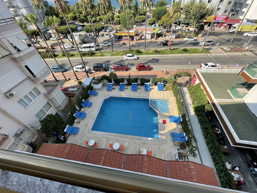 Miray Hotel 18/70