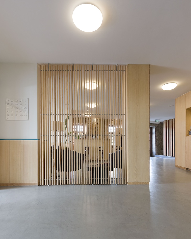 Meira Hotel 3/46
