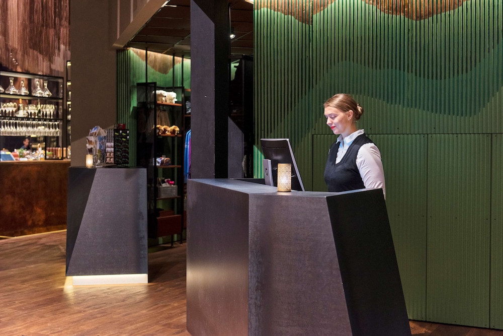 Radisson Blu Polar Spitsbergen 7/67