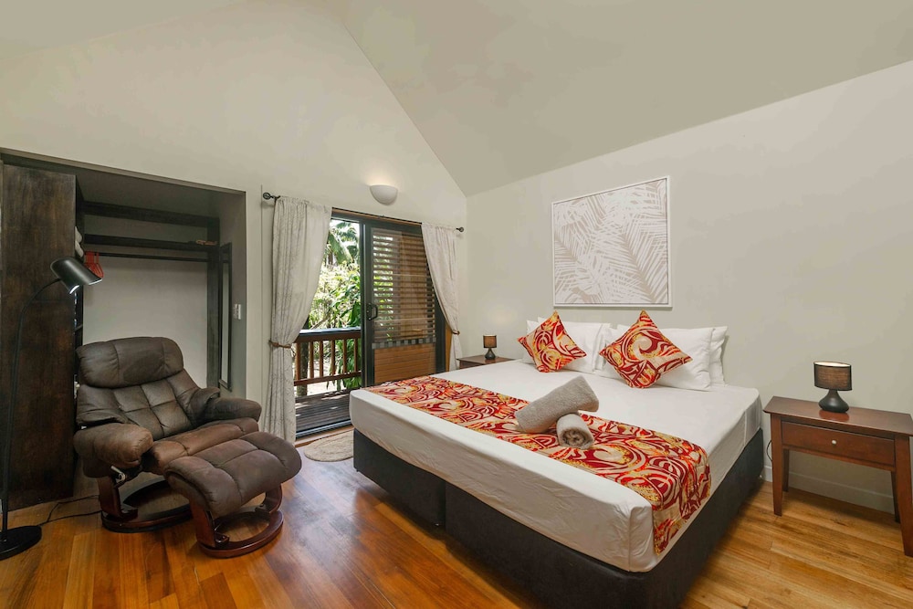 Cook Islands Holiday Villas Blackrock 7/26