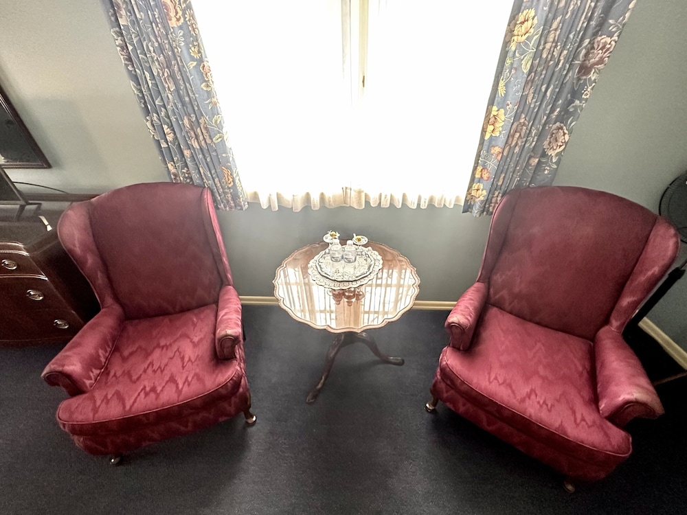 Montague Inn 46/73