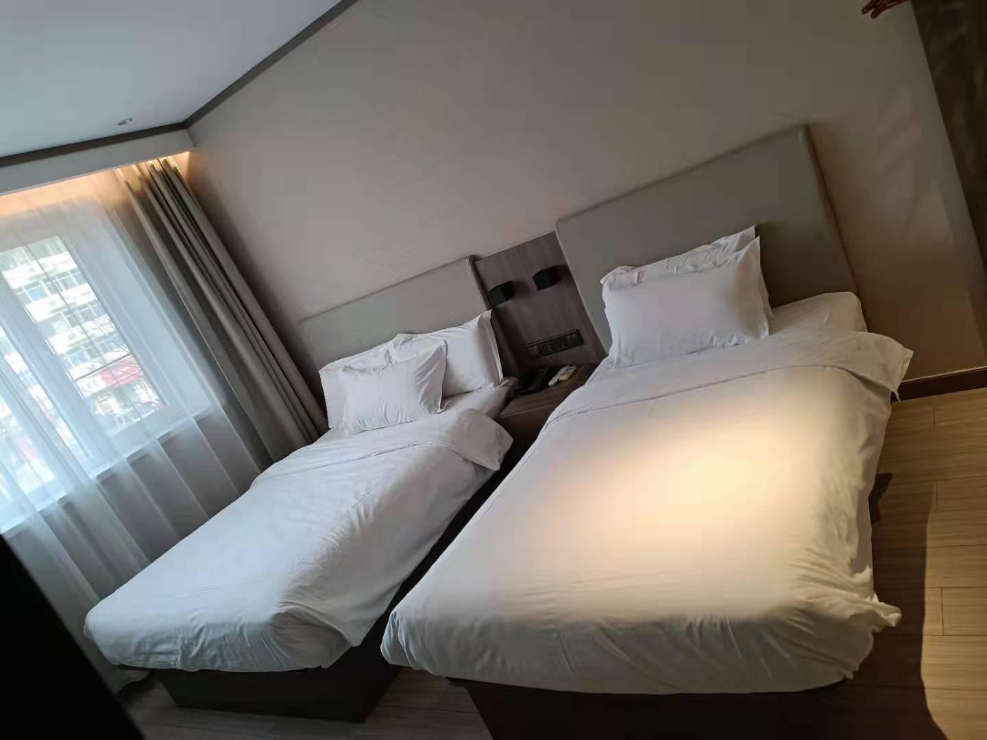 Lavande Hotel (Tianjin Wuqing High-speed Railway Station Daguangming Center) 10/43