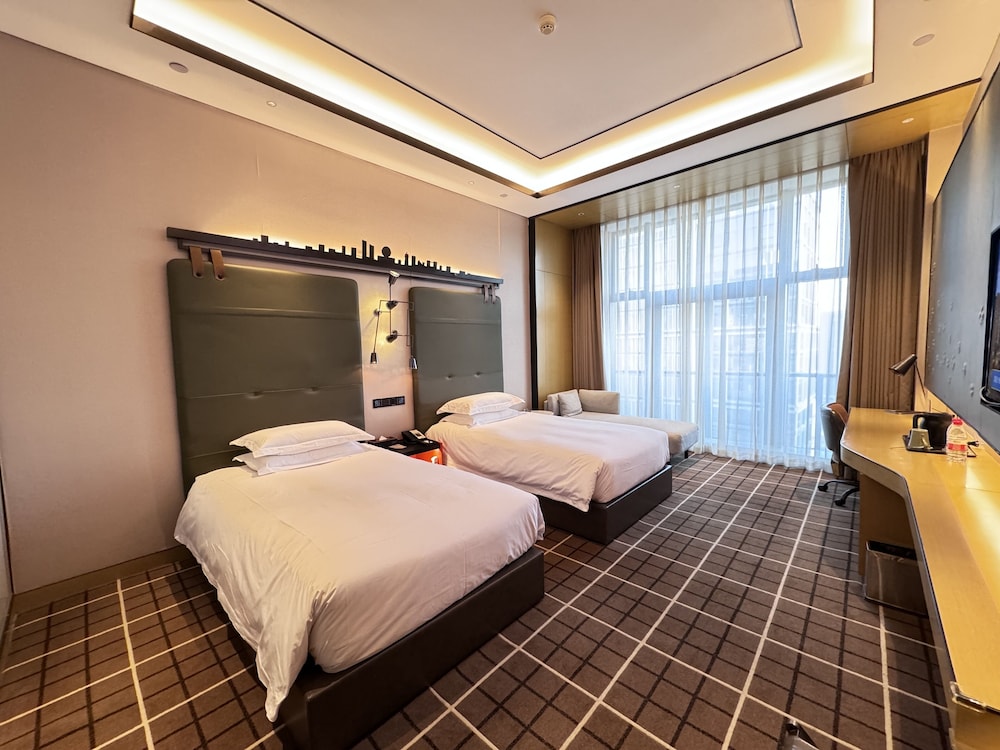 Novotel Hangzhou East Railway Station 19/32