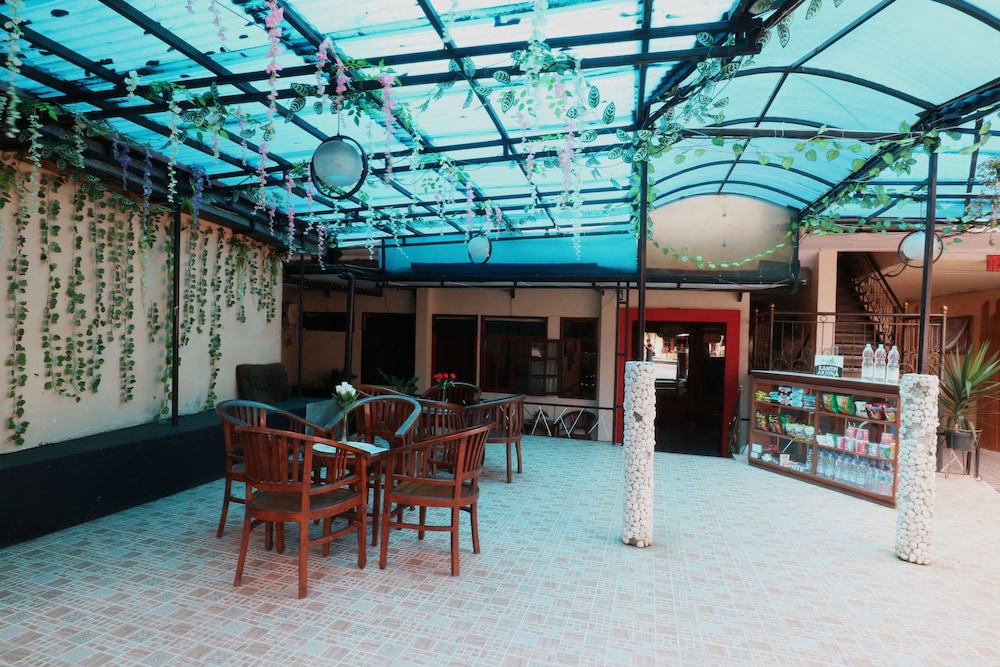 Hotel Arjuna 52/66