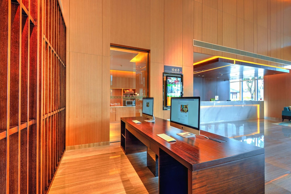 Hilton Garden Inn Chengdu Huayang 50/67