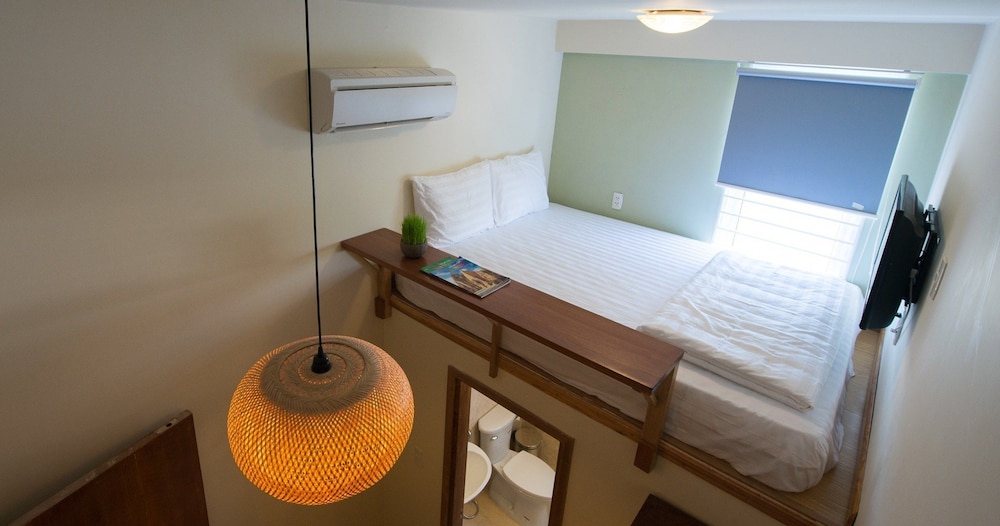 Tabalo Hostel 40/40
