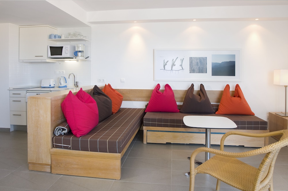 Hipotels Apartamentos Cala Bona 37/56